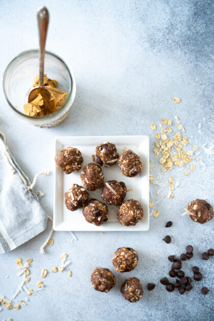 Energy Balls No Bake Peanut Butter and Cacao